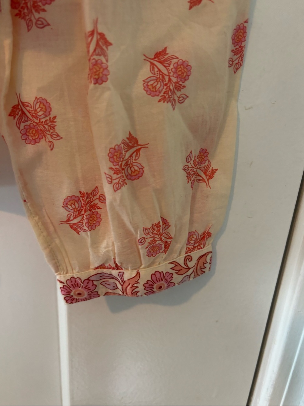 Cabi Artsy Top Small 6895 - Picture 4 of 9